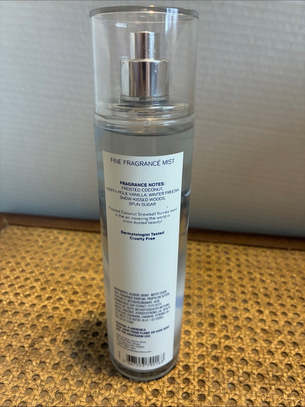 Frosted Coconut Snowball Fragrance Mist - Picture 2 of 3